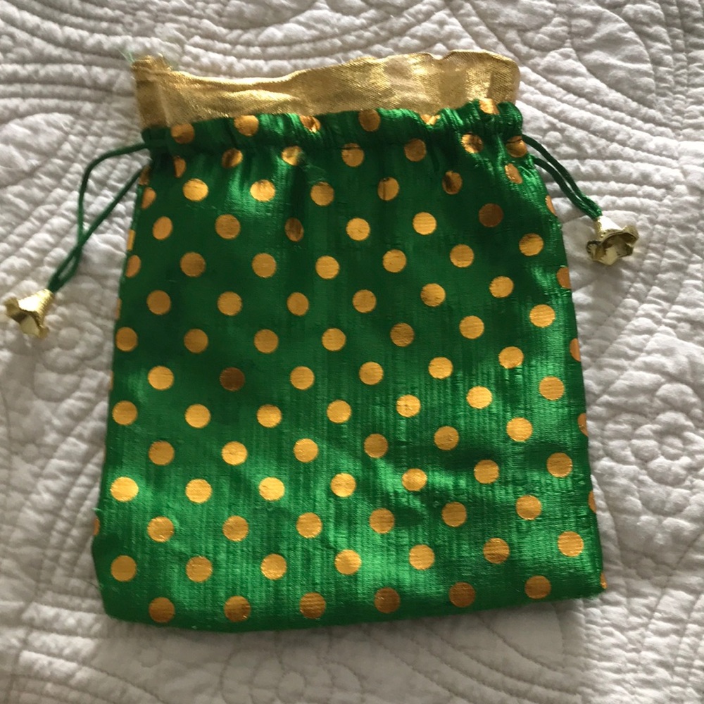 Decorative fabric gift bag